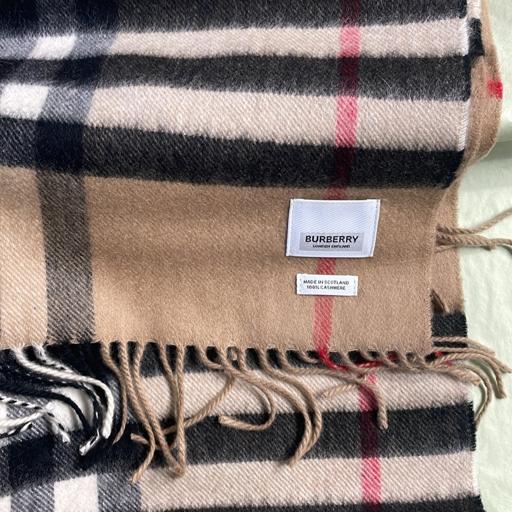Authentic Burberry Check Cashmere Scarf Archive Beige